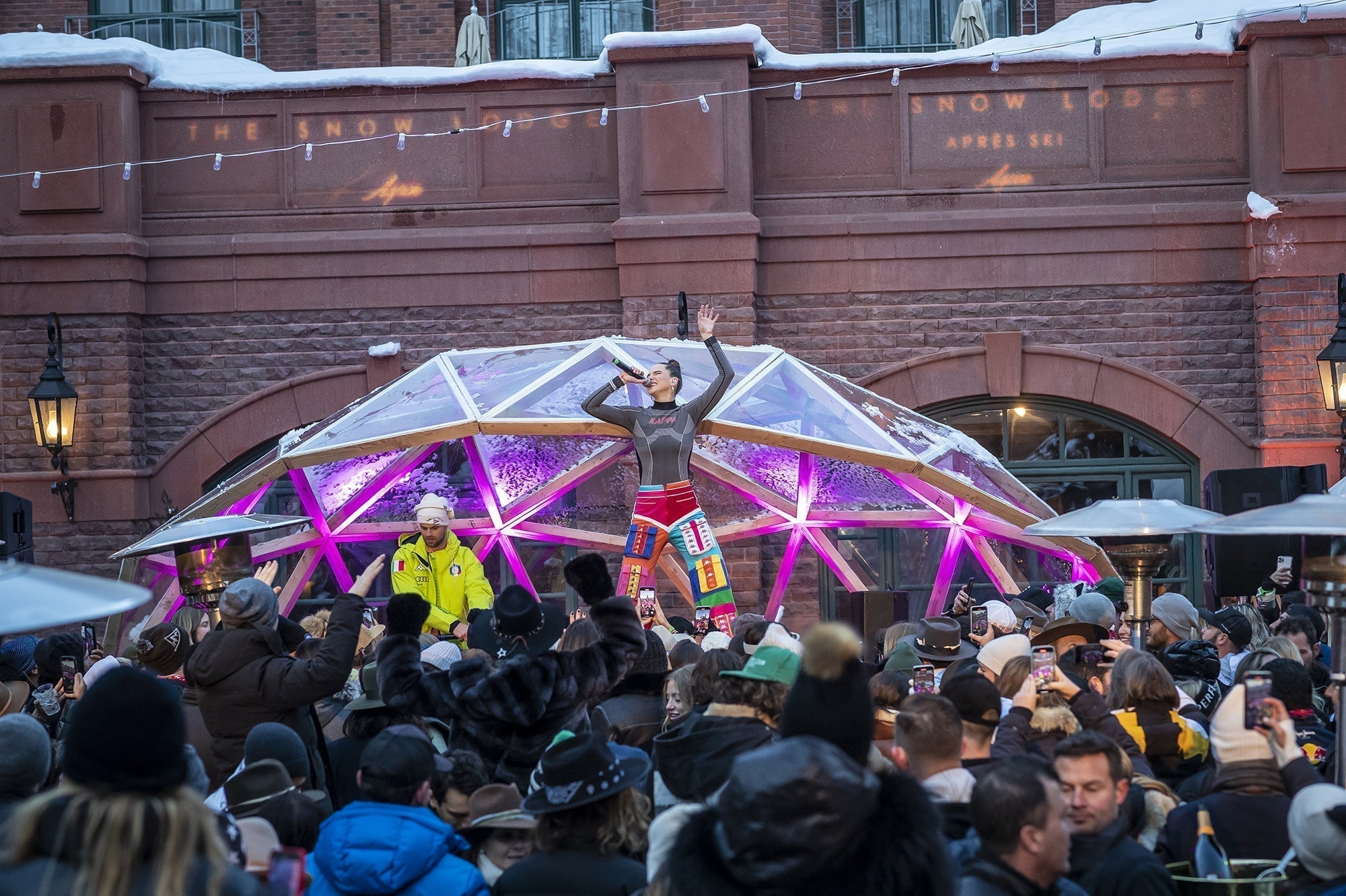 ❄️🎶 Winter Music Festival Skincare Tips: How to Glow From First Set to Last Encore ✨